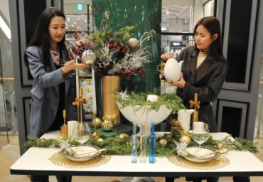 Retailers Cash In on Popularity of Year-end Parties