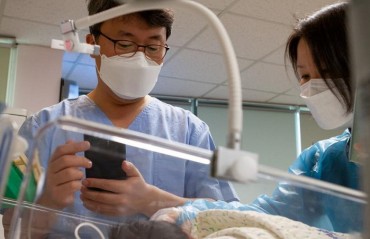 South Korean Hospital Introduces Video Conference System at Neonatal ICU