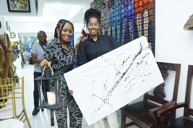 LG Exhibits Artwork Made by Recycling TV Packaging Box in Nigeria