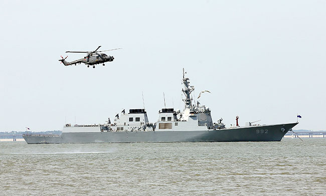 S. Korea, U.S. Stage Joint Naval Drills in East Sea amid N.K. Threats