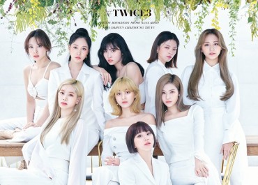 TWICE Tops 2 Japanese Music Charts with New Compilation Album