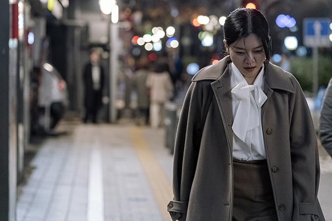 A scene from Korean director Jang Kun-jae's film "Because I Hate Korea," the opening film of the 28th Busan International Film Festival (BIFF), is seen in this photo provided by BIFF. (Image courtesy of Yonhap)